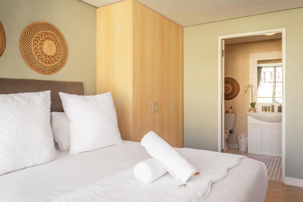 9a Market Place Apartment *